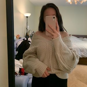 WOOL OVERSIZE SWEATER